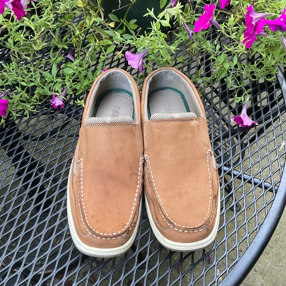 Men’s Khombu Comfortable Tan Leather Upper Slip On Shoes! - Picture 7 of 15
